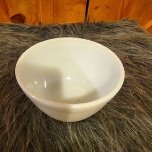 Opal White Pyrex mixing  bowl 401 1 1/2 Pint